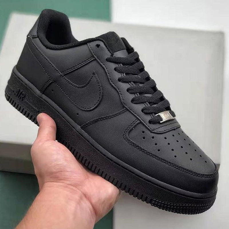 NIKE AIR FORCE F1 PRETO