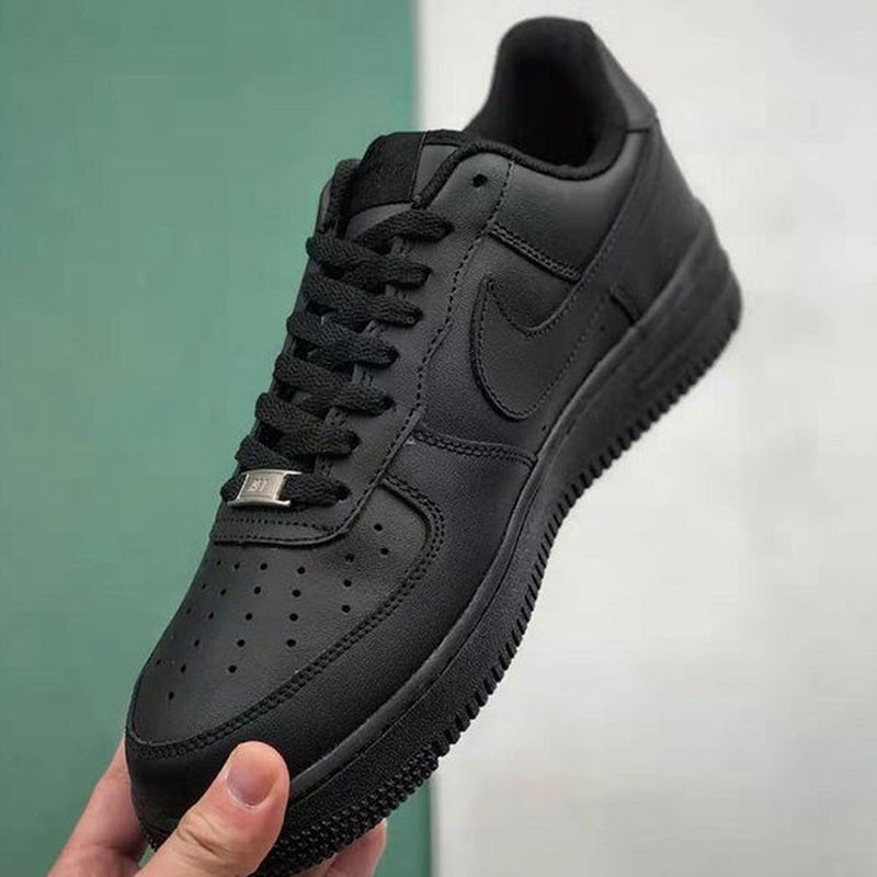 NIKE AIR FORCE F1 PRETO