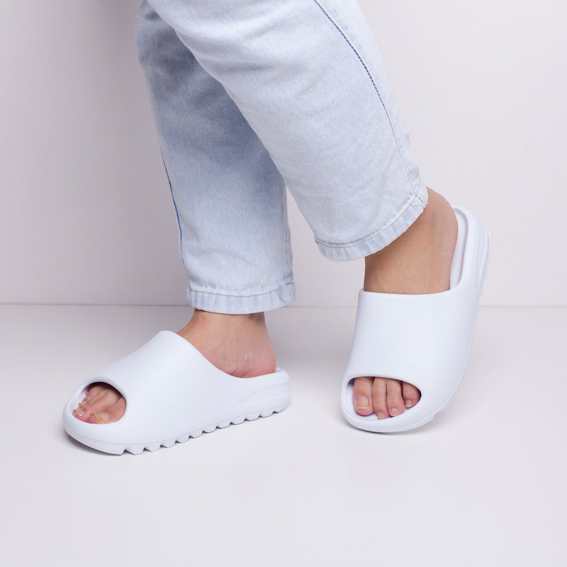 CHINELO SLIDE NUVEM YEEZY BRANCO