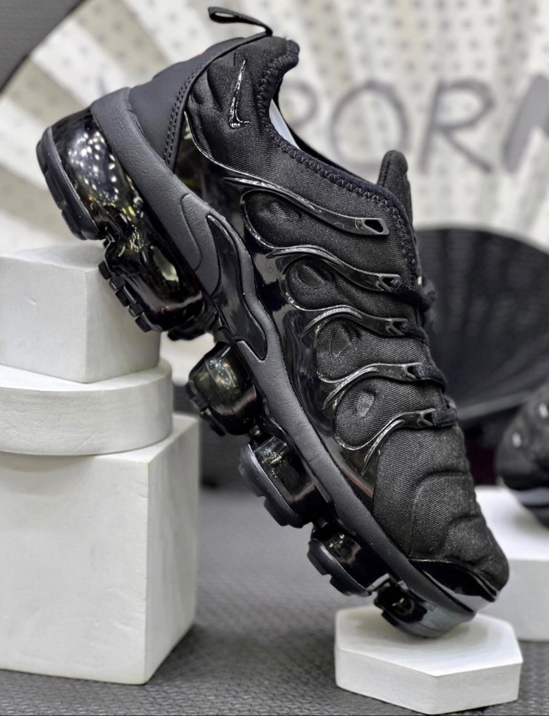 TÊNIS NIKE VAPOR MAX BLACK